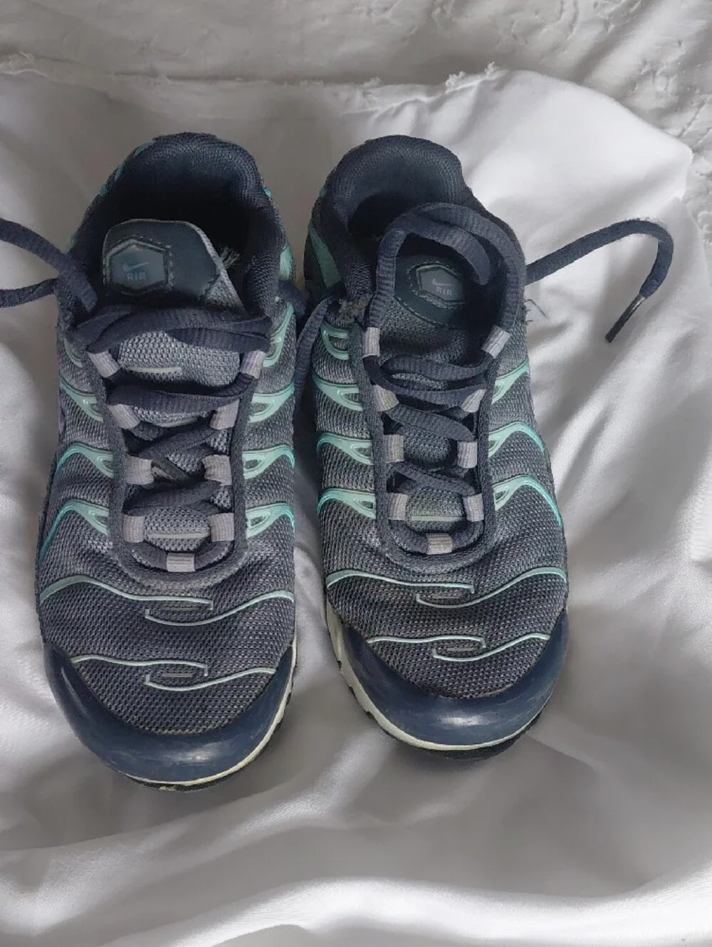 Nike Kids Navy, Teal & Purple Athletic Sneakers